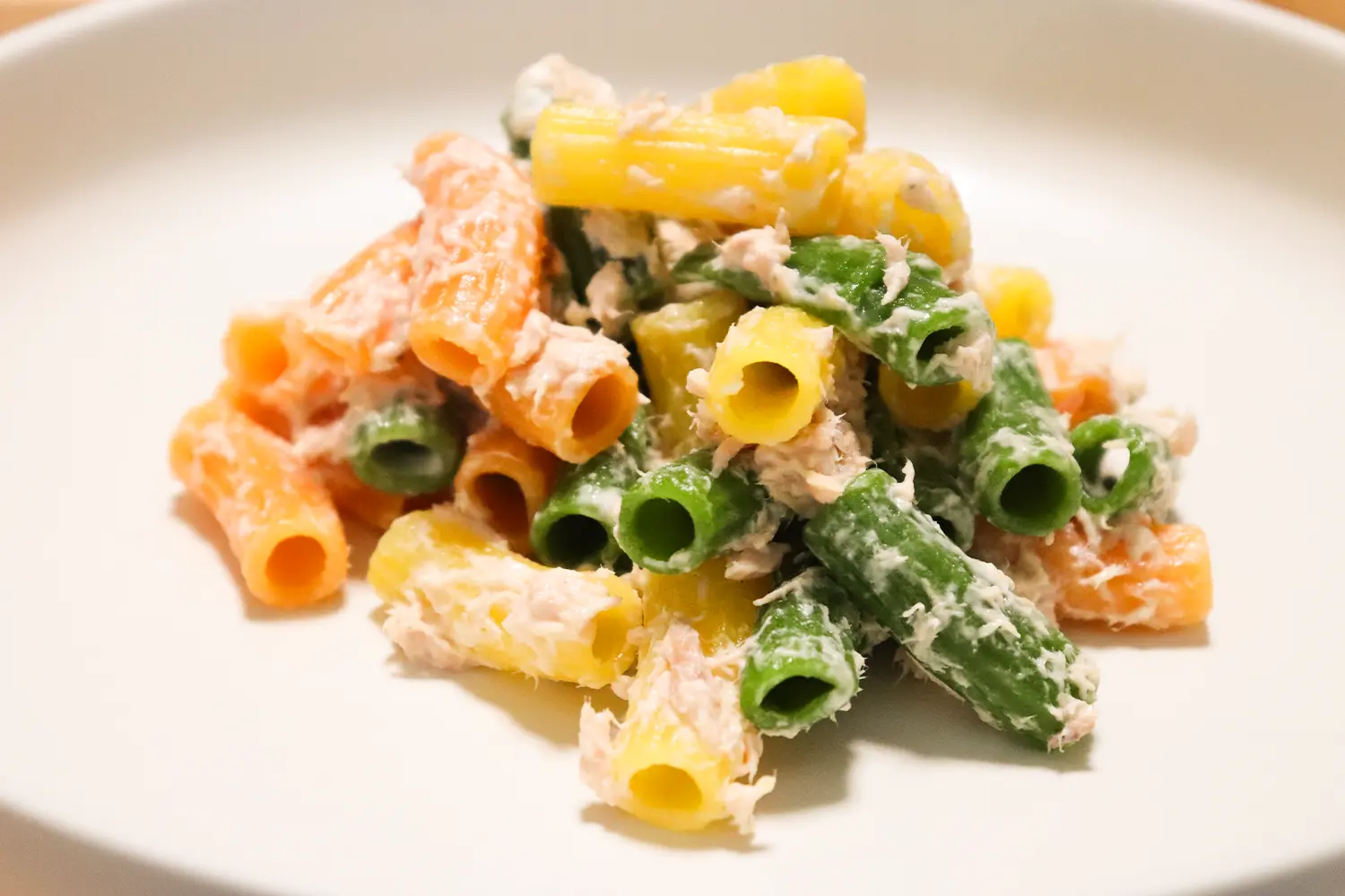 お米と野菜のパスタを使った料理